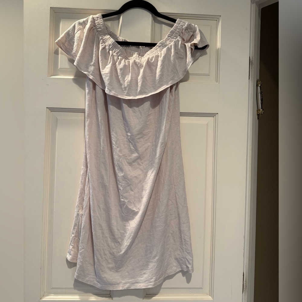 Off-Shoulder White Ruffle Dress - Picture 2 of 3